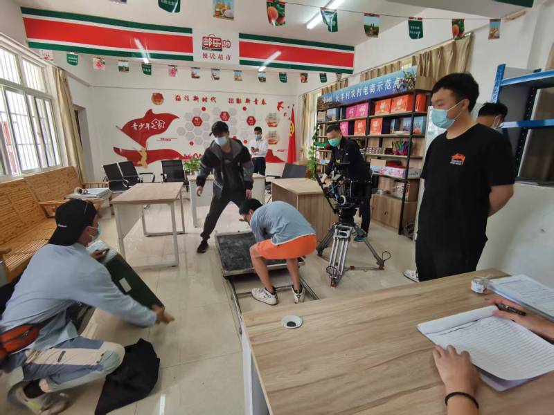 萝北县广告片拍摄公司：极简主义践行者，少即是多的视觉哲学